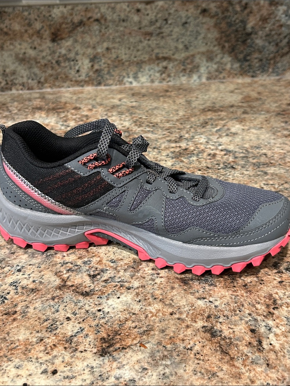 Saucony Excursion TR 14 Women's Gray and Pink/Coral Trail Running Sneakers 7 - Picture 9 of 9